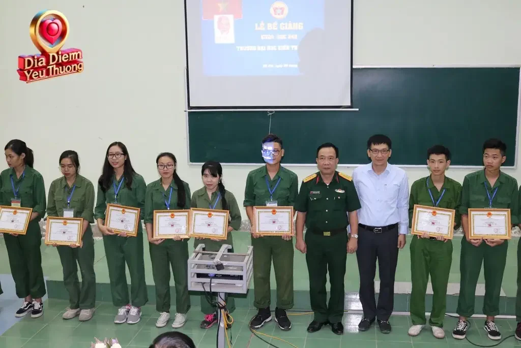 Chức Năng và Nhiệm Vụ của Trung Tâm GDQPAN