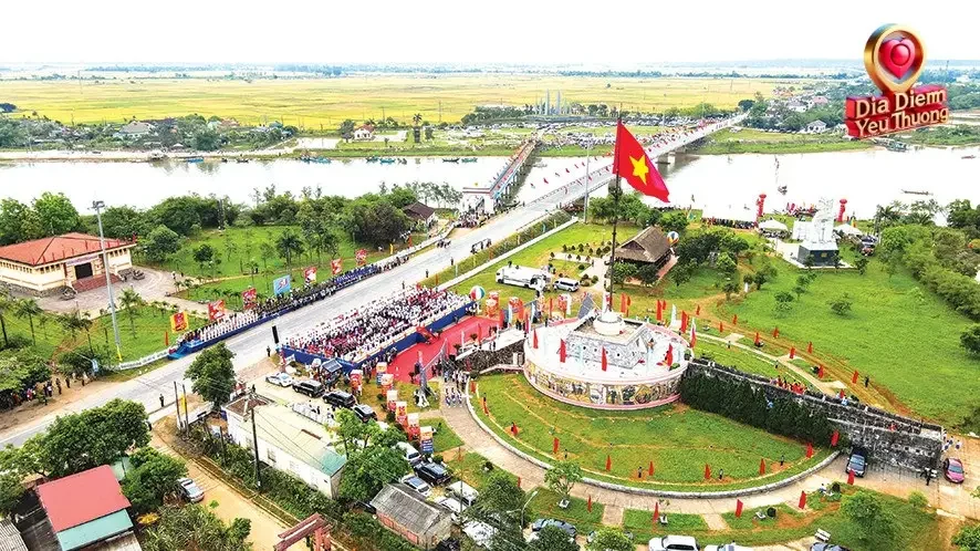 Quá Trình Phát Triển và Mở Rộng